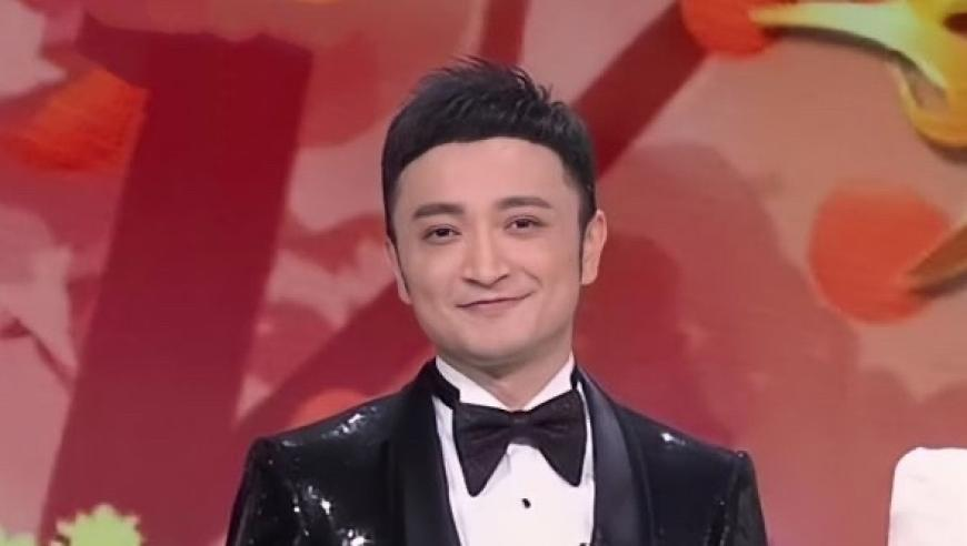 雷军回母校遭遇两级反转,2025年47777777最快开奖香港,完美答案解释落实_交互版V1.36